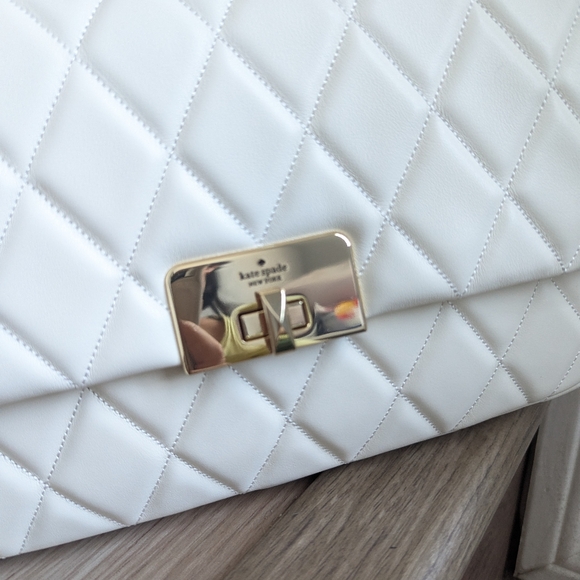 NWT Kate Spade KH228 Carey Medium Flap Twist Lock Shoulder Bag Crossbody - Picture 4 of 5